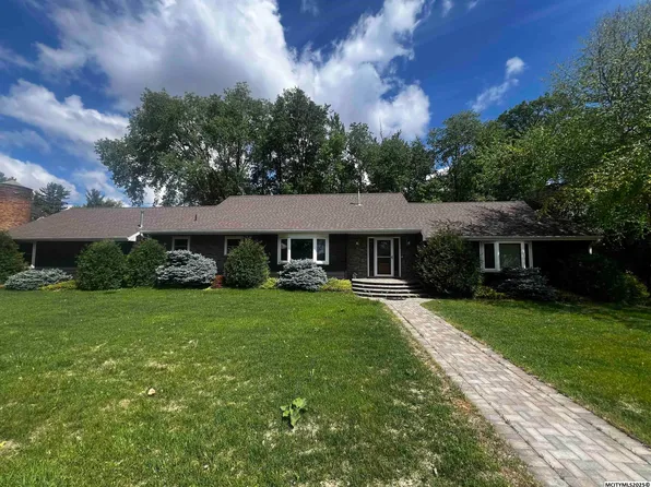 20064 Mallard Ave #B, Mason City, IA 50401