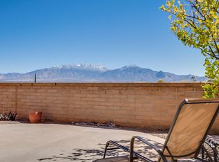 1577 W Calle Hacienda, Green Valley, AZ 85622