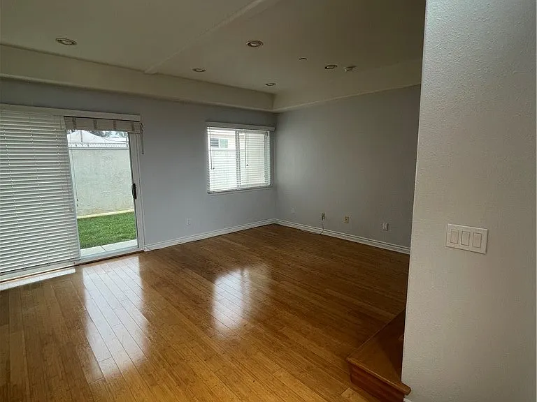 413 N Elena Ave #C — Photo 8
