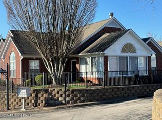 11806 Big Horn Pl, Jeffersontown, KY 40299