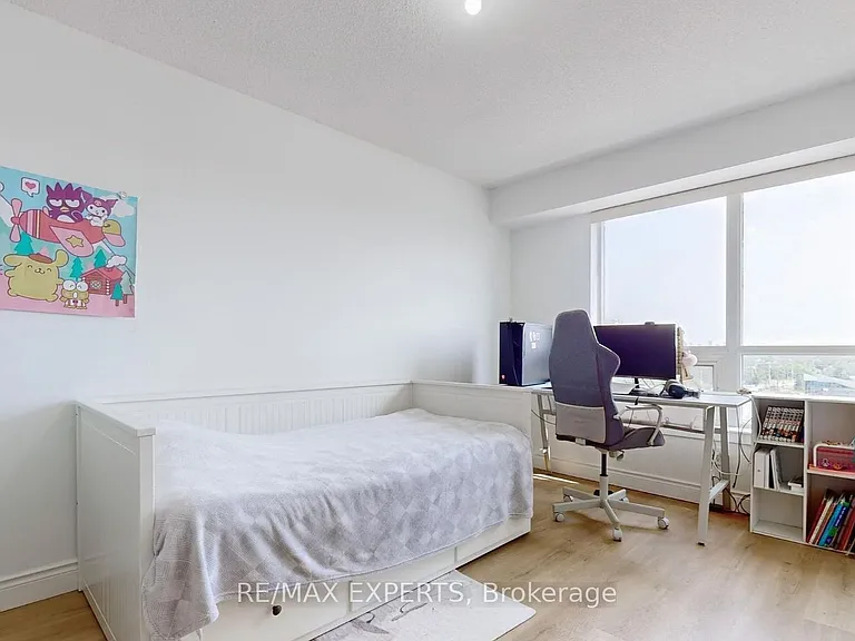 7 N Park Rd #1012 — Photo 13