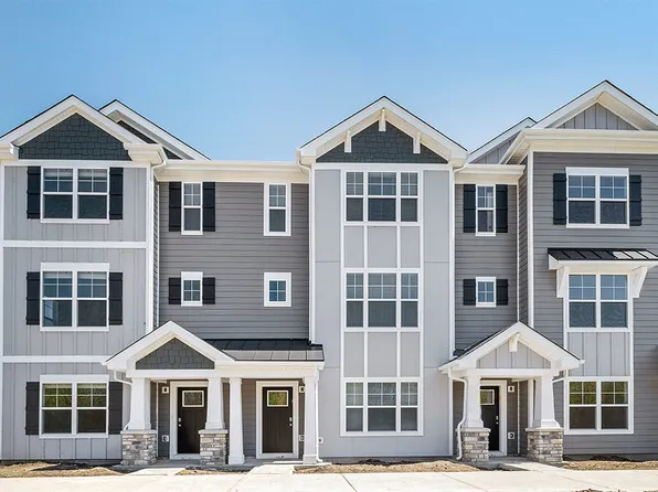 555 Yosemite Way, Mundelein, IL 60060