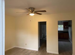 1118 E 68th St APT C, Los Angeles, CA 90001