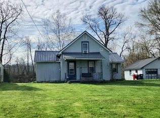 5405 Jonathan Dr, Zanesville, OH 43701