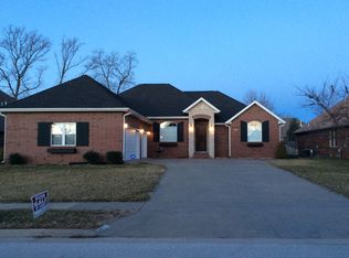 5621 S Timber Ct, Springfield, MO 65804