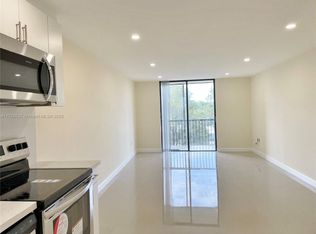 16950 W Dixie Hwy #A535, North Miami Beach, FL 33160