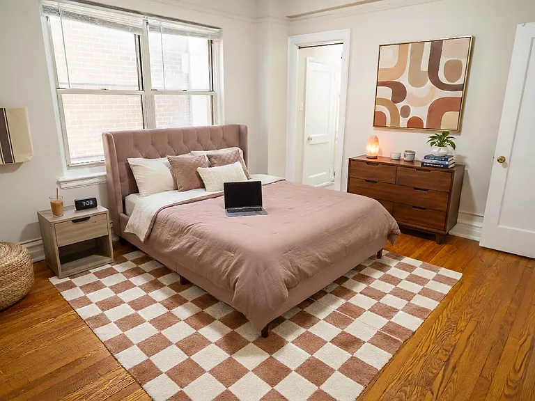 Branden 208 Bedroom