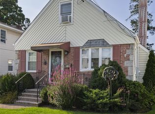 528 Stratford Road, South Hempstead, NY 11550