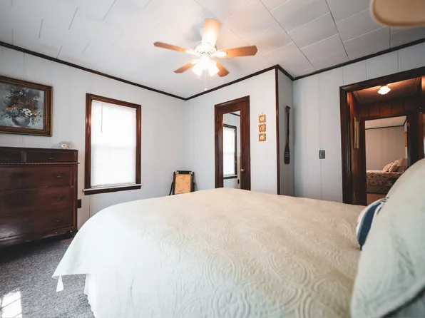 12090 Midway Dr, Conneaut Lake, PA 16316