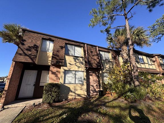2nd image of 2357 Tom Jones St #1C