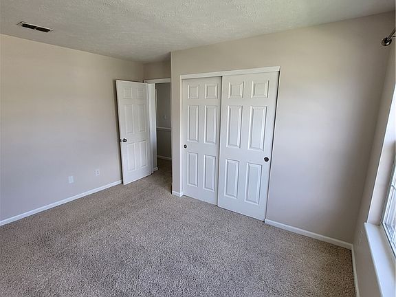 4th image of 2152 Blanton Dr