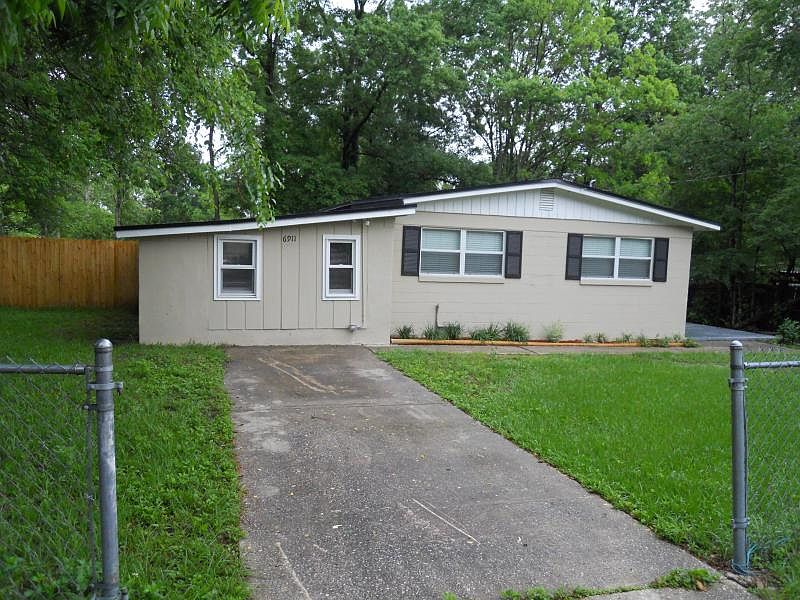 1st image of 6911 Miss Muffet Ln S