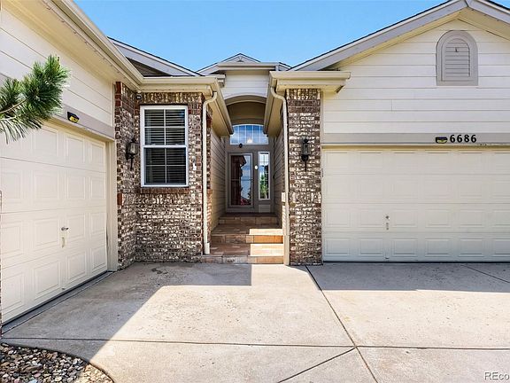 3rd image of 6686 Solana Drive