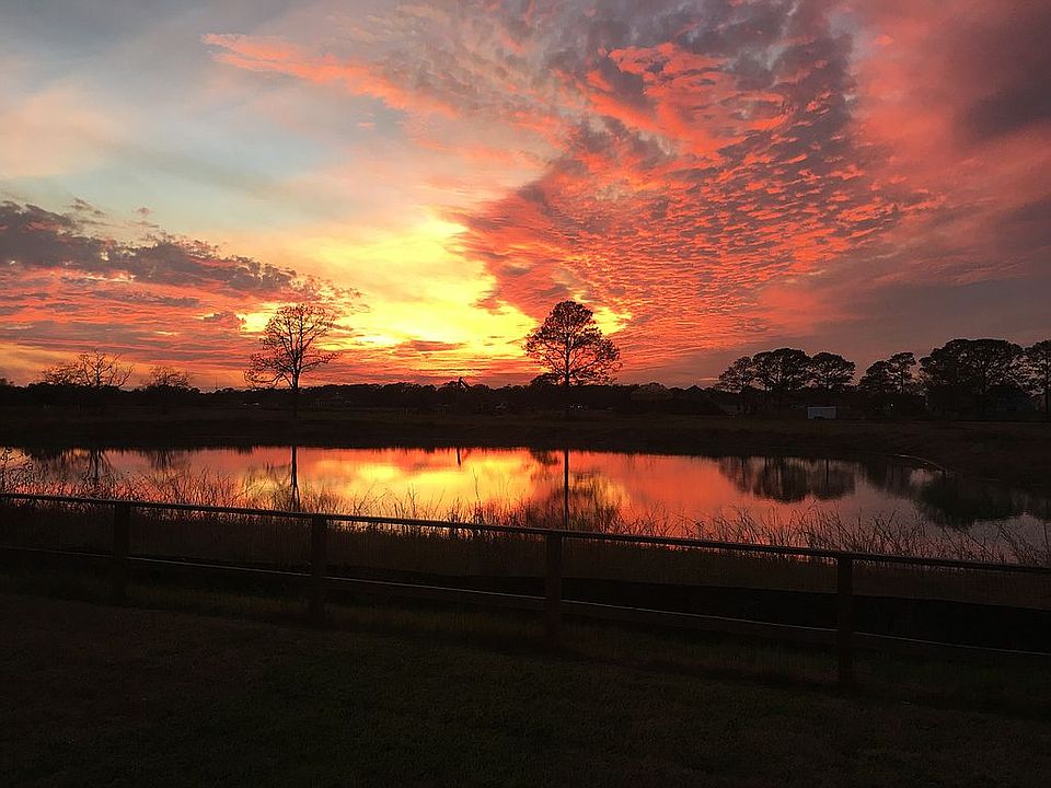 1st image of 4189 Country Club Dr