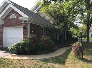 1970 N Stillwater Rd #1970, Arlington Heights, IL 60004