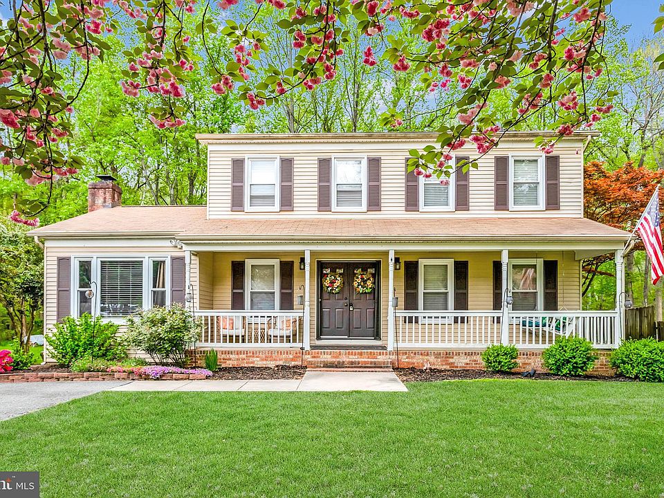 1st image of 223 Vine Pl
