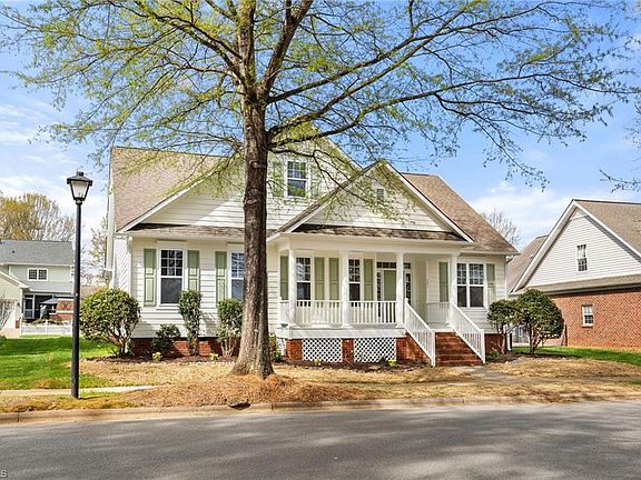 4th image of 281 Old Towne Dr