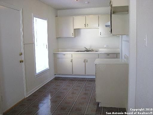 2nd image of 1426 ONSLOW ST