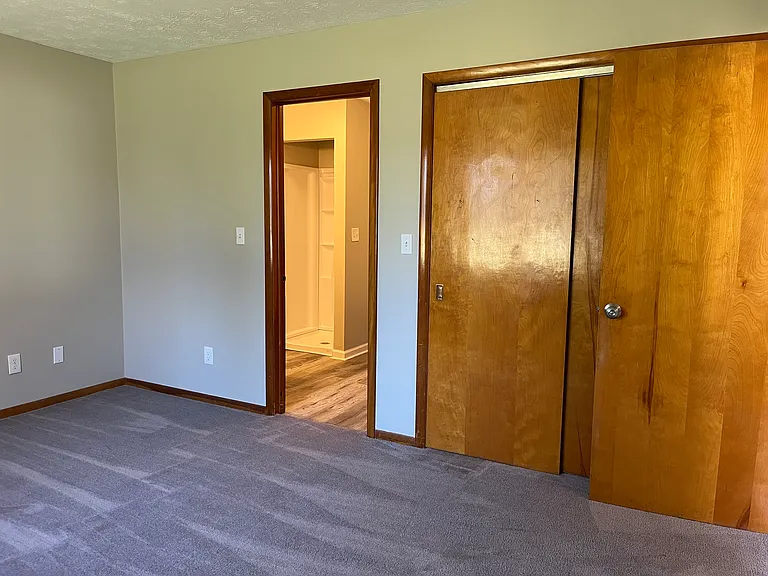 Bedroom with jack-and-jill bathroom