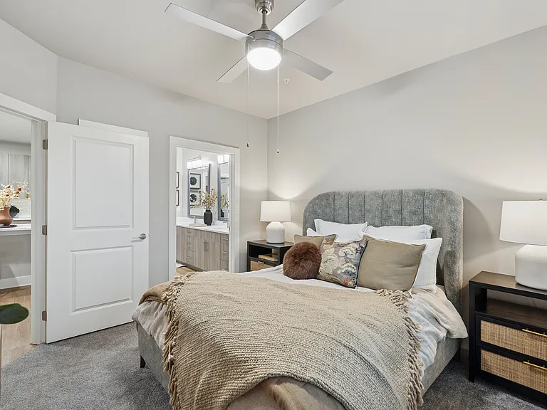 The Beacon at 331 Apartments — Photo 29