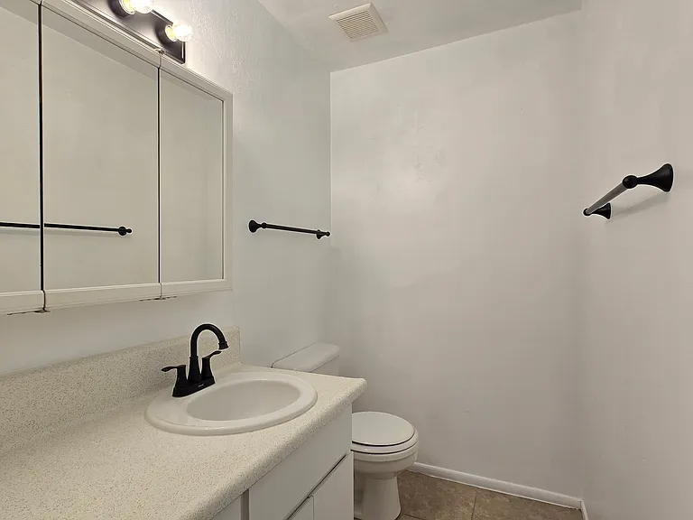 4917 N 73rd St #17 — Photo 16