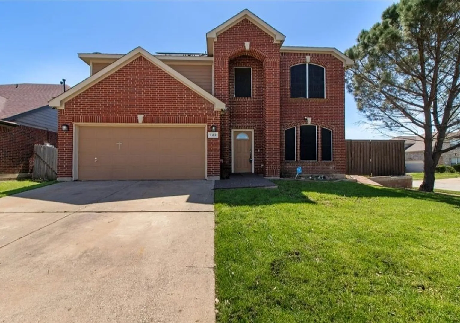 Spacious 4BR House in Arlington — Photo 1