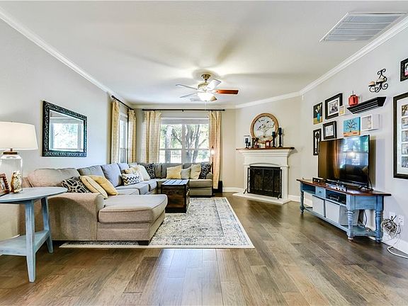 4th image of 3711 Longhorn Acres