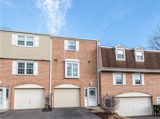 36 Oxford Ct, Pittsburgh, PA