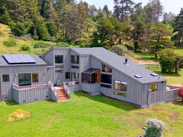 335 Spur Close, The Sea Ranch, CA 95497