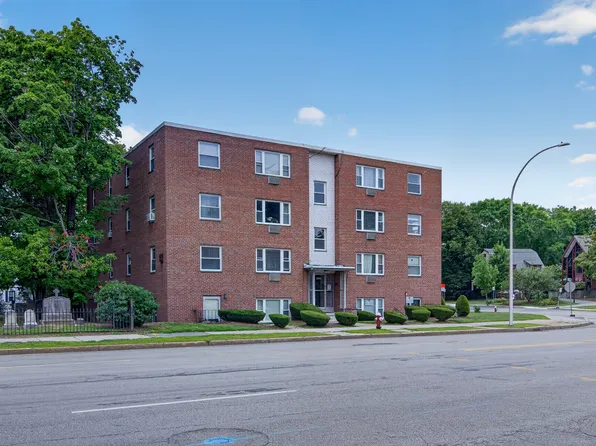 190 Mount Auburn St APT 2, Watertown, MA 02472