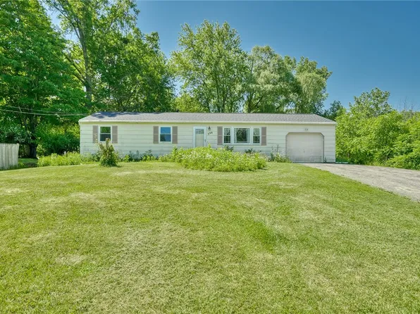 396 Bills Rd, Macedon, NY 14502