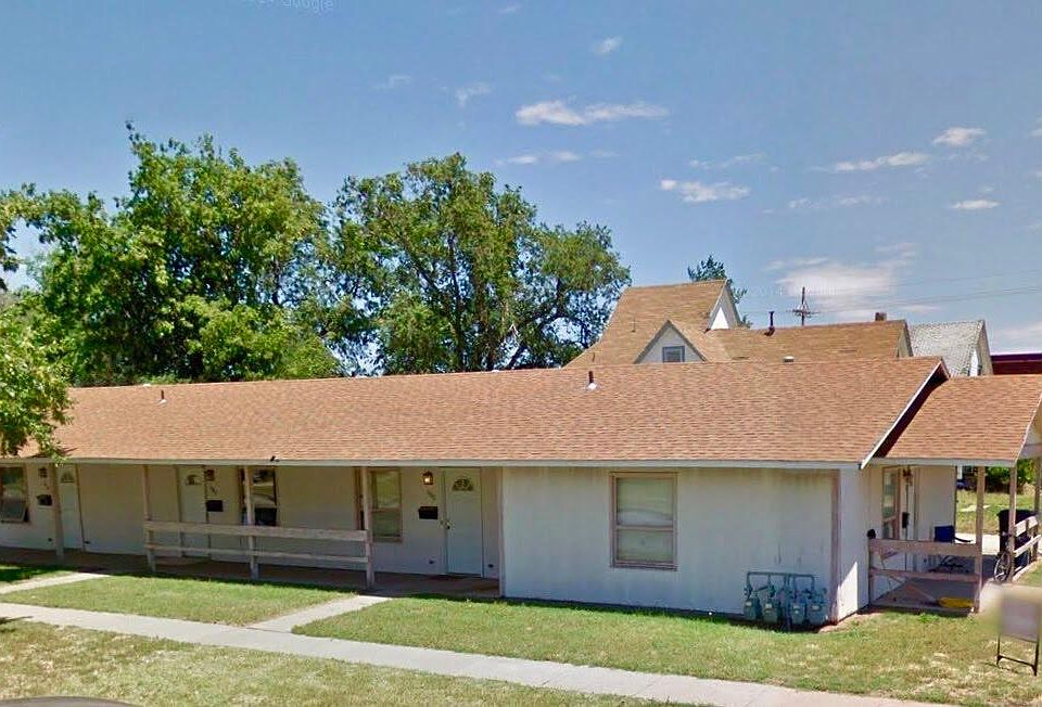 1st image of 604 N Washington St