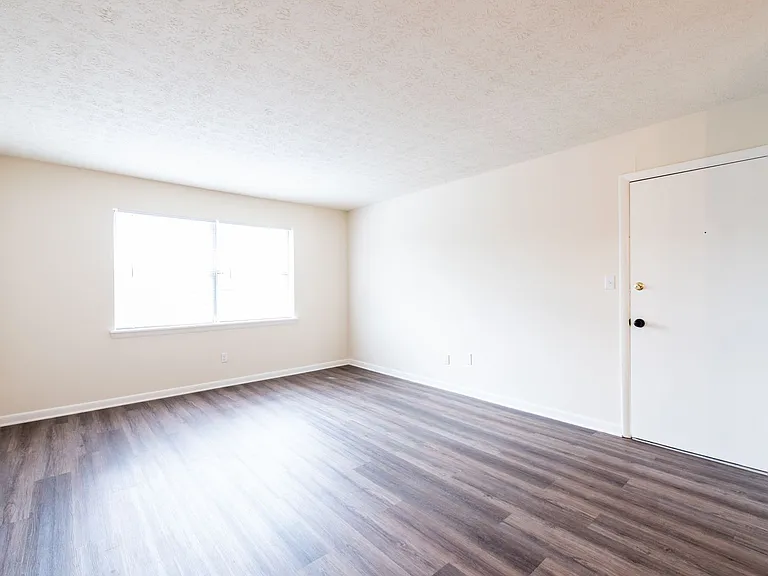 Grinstead Manor Apartments — Photo 4