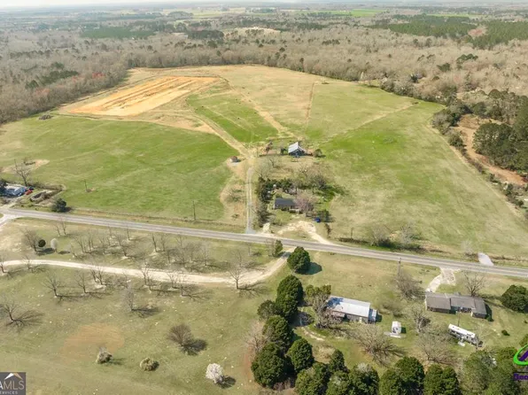 406 Mac Thompson Rd, Cochran, GA 31014