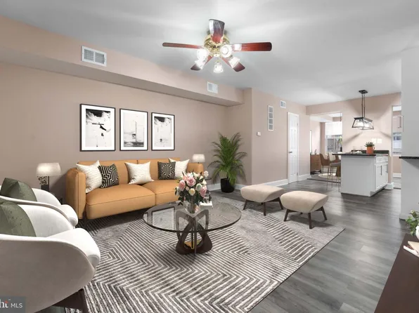 1613 R St SE, Washington, DC 20020