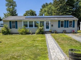 9 Marshall St, Oxford, MA 01540
