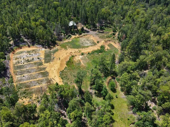 35000 Redwood Hwy, Cave Junction, OR 97523