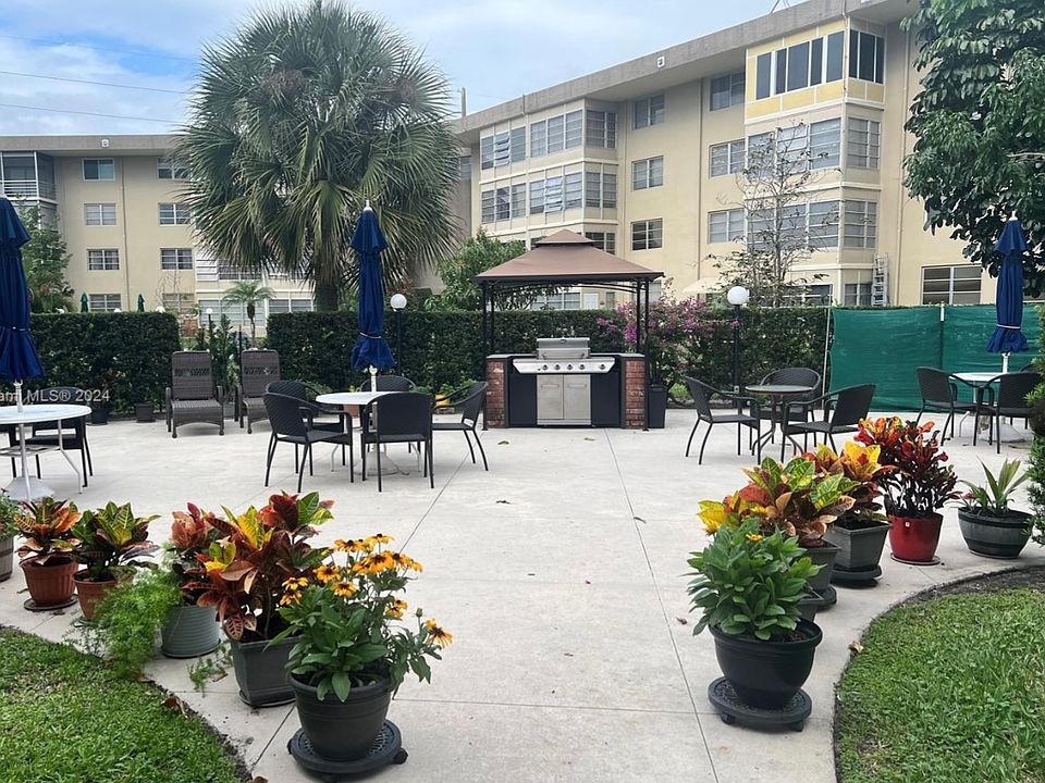 1st image of 3051 NW 46th Ave APT 304