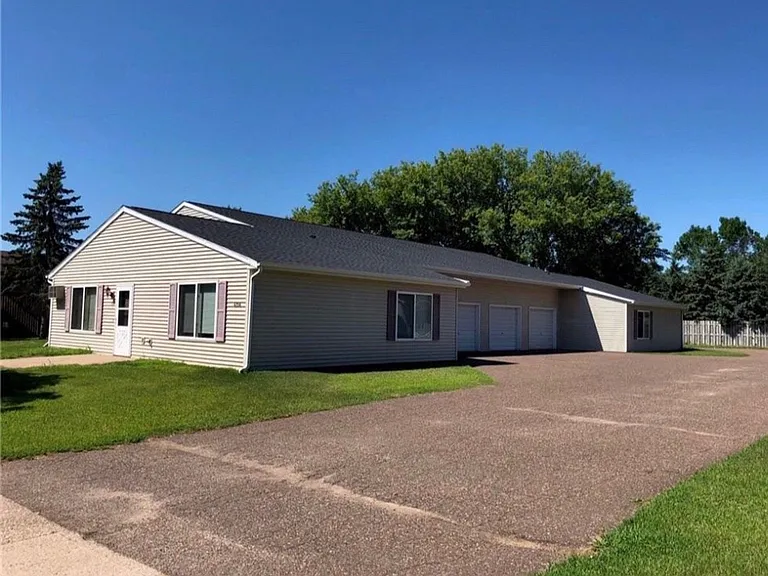 4704 Speros Ln — Photo 11