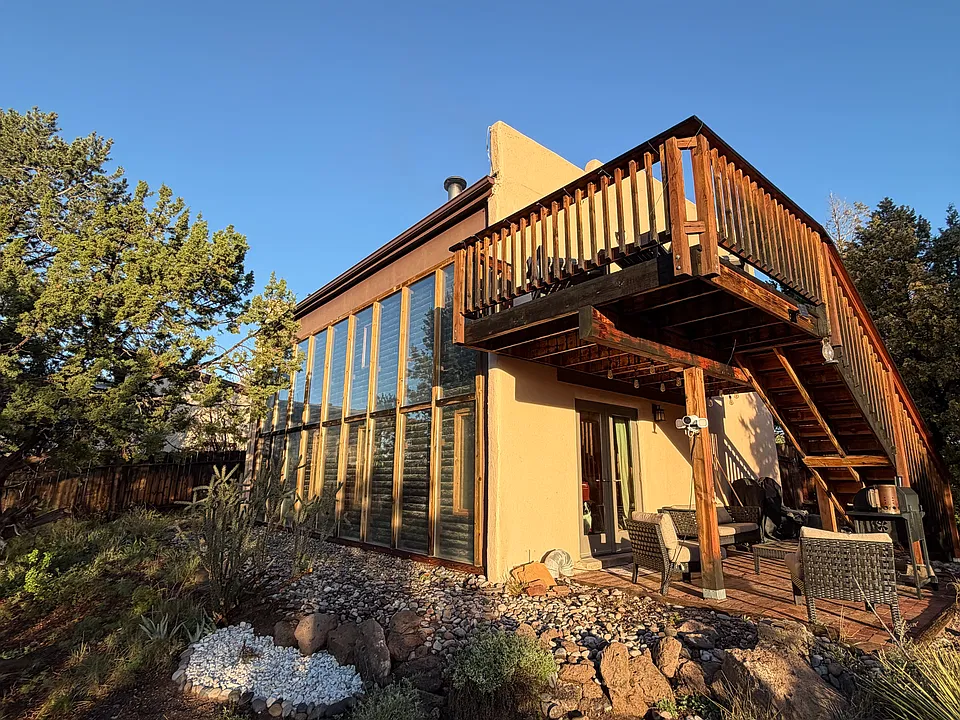 993 Capulin Rd