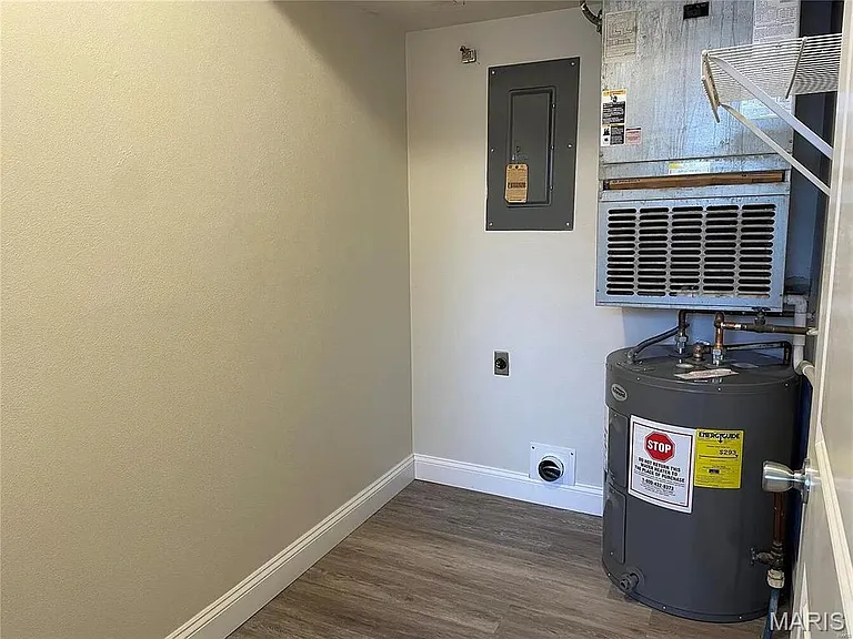 711 Plankway Dr — Photo 22
