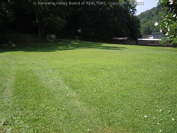 4th image of 603 Georges Dr