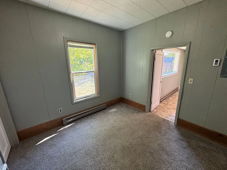 506 N Grand Ave — Photo 16