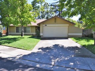 10059 Glen Grove Ct, Elk Grove, CA 95624