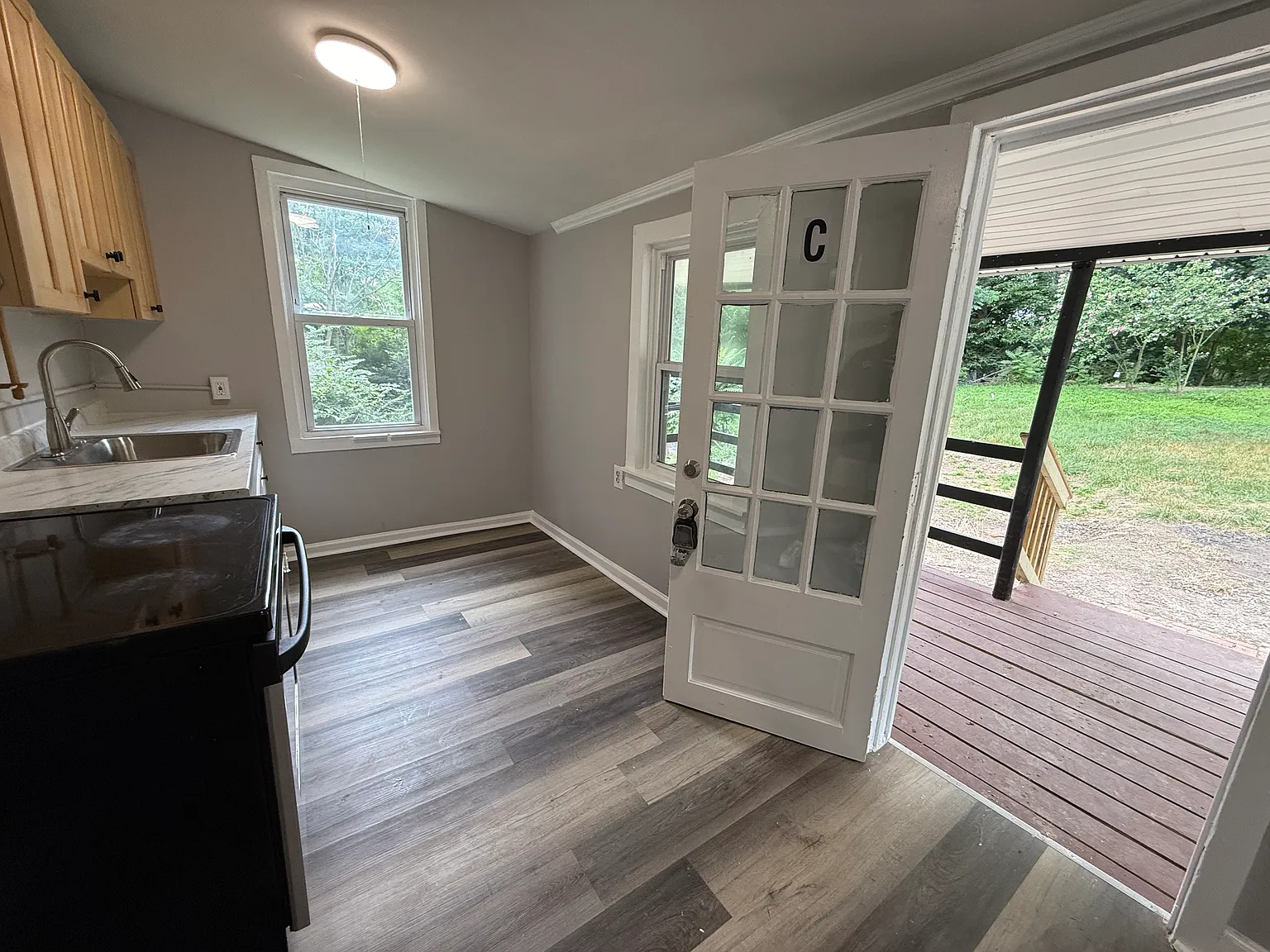 4 bed, 2845 sqft, $2,349 — Photo 4