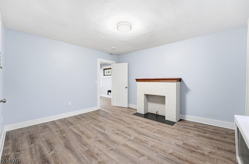 1st image of 28 Monticello Ave