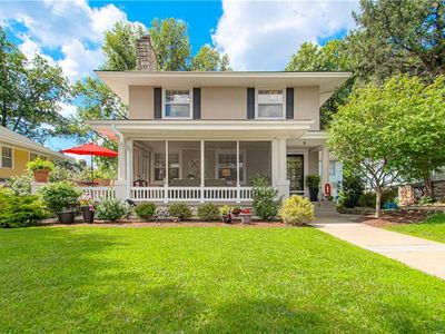 9 W 57th St, Kansas City, MO, 64113