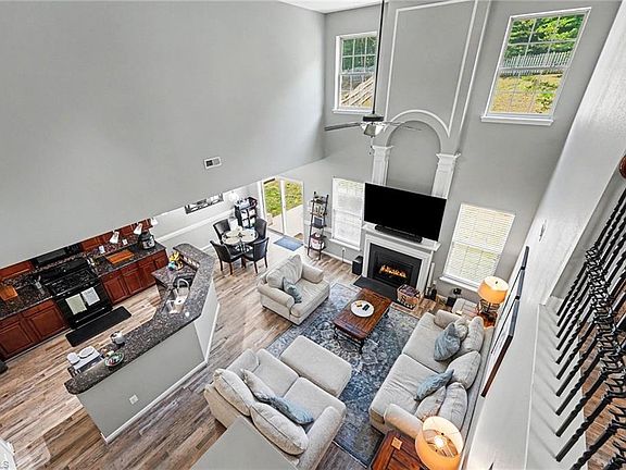 5th image of 3125 Arrowcrest Pl