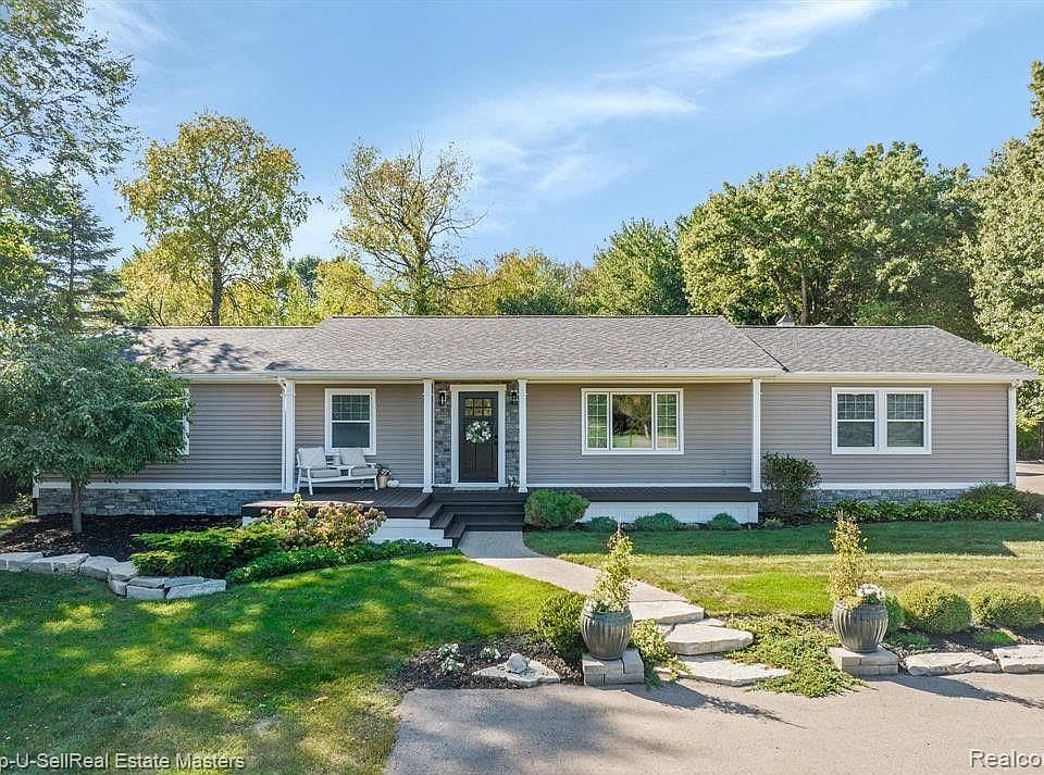 1st image of 1301 Morton Ct