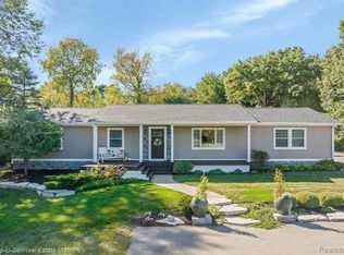 1301 Morton Ct, Oxford, MI 48371